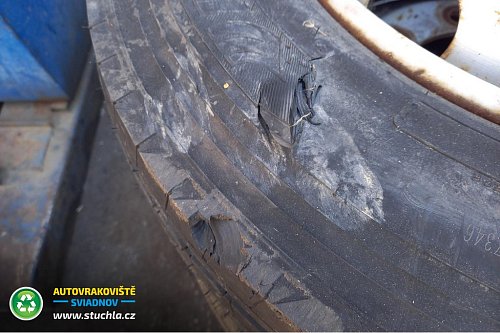 Autovrakoviste Sviadnov Kola na nákladní vůz 225/75 R17.5