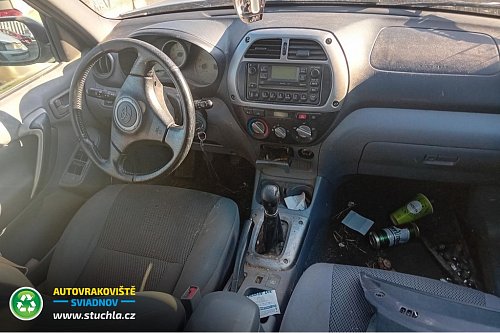 Autovrakoviste Sviadnov Toyota RAV4 2.0 D na díly