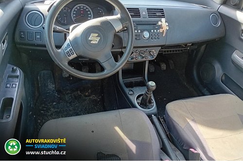 Autovrakoviste Sviadnov Suzuki Swift 1.3 na díly
