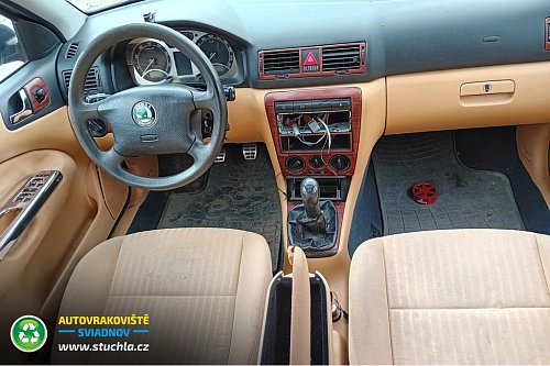 Autovrakoviste Sviadnov Škoda Octavia 1.6 na díly