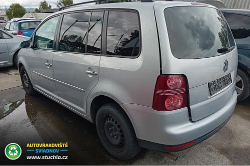 Autovrakoviste Sviadnov Volkswagen Touran 2.0 CNG na díly