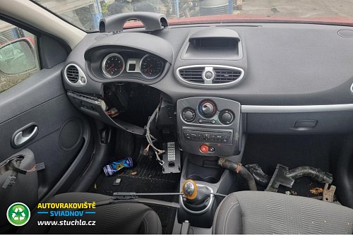 Autovrakoviste Sviadnov Renault Clio III 1.2 na díly