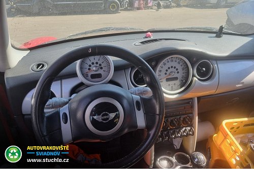 Autovrakoviste Sviadnov Mini Cooper RC31 1.6 na díly