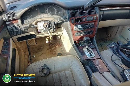 Autovrakoviste Sviadnov Audi A8 2.5 TDI na díly
