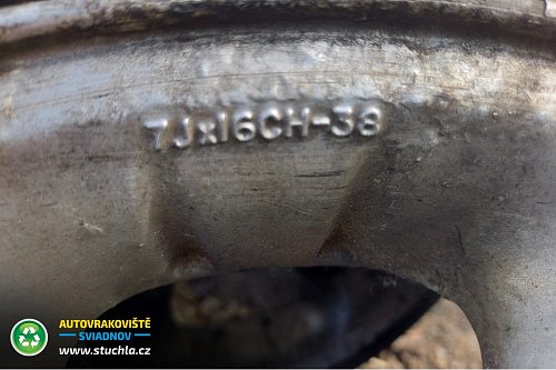 Autovrakoviste Sviadnov Alu disky 7Jx16 ET38